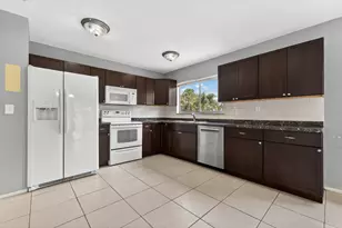261 SW Cherryhill Rd, Port Saint Lucie, FL 34953 - Photo 9