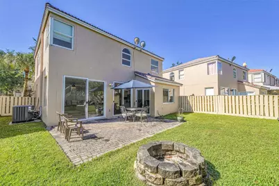 10615 NW 12th Court, Plantation, FL 33322 - Photo 9