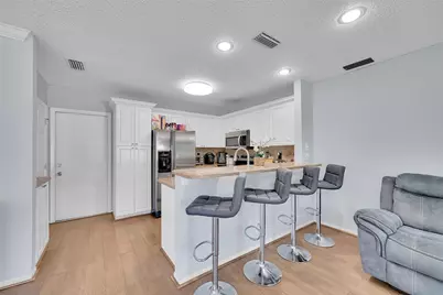10615 NW 12th Court, Plantation, FL 33322 - Photo 5