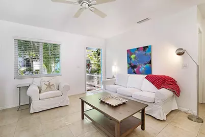 338 NE 7th Avenue #A, Delray Beach, FL 33483 - Photo 3