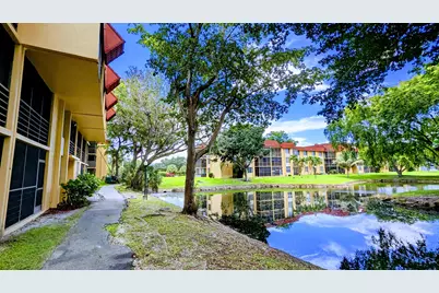 3253 Foxcroft Road #210, Miramar, FL 33025 - Photo 3