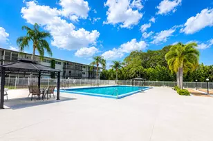 1201 Hillcrest Ct, Hollywood, FL 33021 - Photo 17