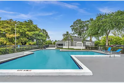 1020 Lake Victoria Drive #B, West Palm Beach, FL 33411 - Photo 45