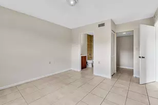 1020 Lake Victoria Dr, West Palm Beach, FL 33411 - Photo 21