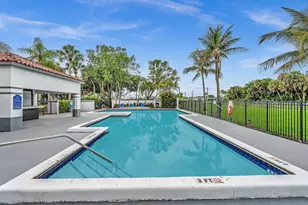 1020 Lake Victoria Dr, West Palm Beach, FL 33411 - Photo 47