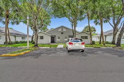 1020 Lake Victoria Drive #B, West Palm Beach, FL 33411 - Photo 3