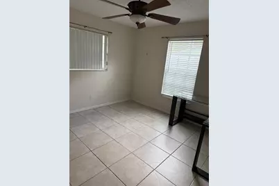 4403 Anna Lane, Palm Springs, FL 33406 - Photo 9