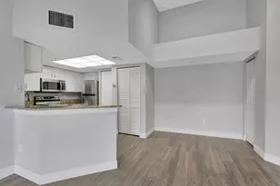 600 N Crestwood Ct Ct N, Royal Palm Beach, FL 33411 - Photo 1