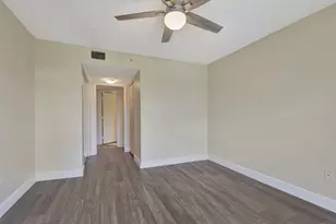 600 N Crestwood Ct Ct N, Royal Palm Beach, FL 33411 - Photo 17