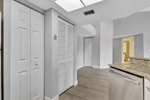 600 N Crestwood Ct Ct N, Royal Palm Beach, FL 33411 - Photo 3