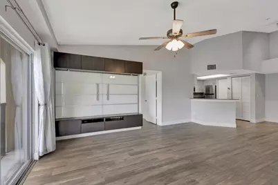600 N Crestwood Ct Court N #609, Royal Palm Beach, FL 33411 - Photo 3
