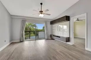 600 N Crestwood Ct Ct N, Royal Palm Beach, FL 33411 - Photo 11