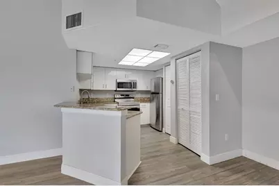 600 N Crestwood Ct Court N #609, Royal Palm Beach, FL 33411 - Photo 9