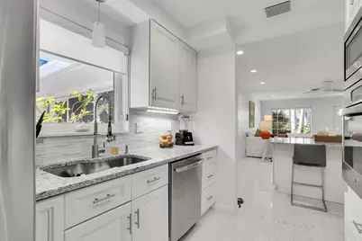 1012 Langer Way, Delray Beach, FL 33483 - Photo 9