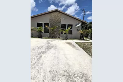 5965 Caribbean Boulevard, West Palm Beach, FL 33407 - Photo 1