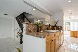8208 NW 8th Pl NW, Plantation, FL 33324 - Photo 9
