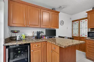 18977 NW 63rd Ct Circle, Miami Gardens, FL 33015 - Photo 9