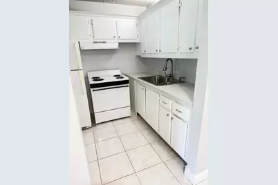 179 Windsor H, West Palm Beach, FL 33417 - Photo 3