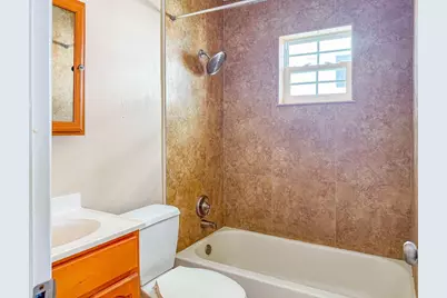 633 NE 2nd Avenue #15, Fort Lauderdale, FL 33304 - Photo 1