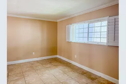 633 NE 2nd Avenue #15, Fort Lauderdale, FL 33304 - Photo 5