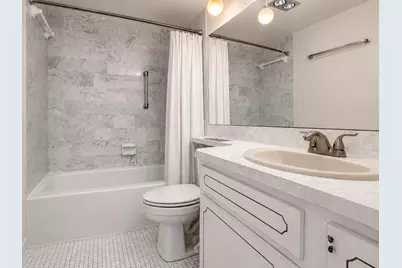 8962 S Hollybrook Boulevard #205, Pembroke Pines, FL 33025 - Photo 7