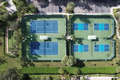 129 Euphrates Circle, Palm Beach Gardens, FL 33410 - Photo 5