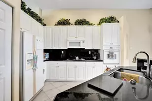 15334 Fiorenza Cir, Delray Beach, FL 33446 - Photo 7