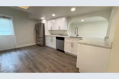 220 NW 20th Street, Pompano Beach, FL 33060 - Photo 7