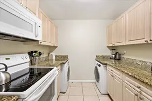 2060 Greenview Shores Blvd, Wellington, FL 33414 - Photo 11