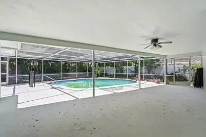 8-10 NE 9th Avenue, Deerfield Beach, FL 33441 - Photo 31