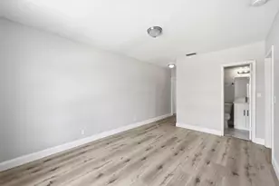 810 NE 9th Ave, Deerfield Beach, FL 33441 - Photo 21
