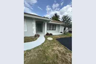 8-10 NE 9th Avenue, Deerfield Beach, FL 33441 - Photo 3