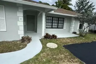 810 NE 9th Ave, Deerfield Beach, FL 33441 - Photo 3