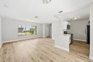 810 NE 9th Ave, Deerfield Beach, FL 33441 - Photo 11