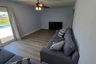 2209 SE East Dunbrooke Cir, Port Saint Lucie, FL 34952 - Photo 15