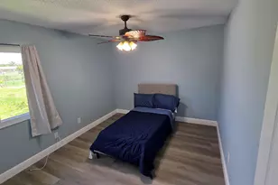 2209 SE East Dunbrooke Cir, Port Saint Lucie, FL 34952 - Photo 9