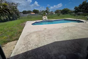 2209 SE East Dunbrooke Cir, Port Saint Lucie, FL 34952 - Photo 17