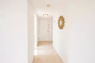 711 N Pine Island Rd, Plantation, FL 33324 - Photo 5