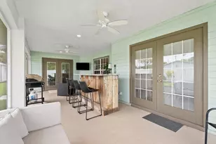 701 SE Dolphin Dr, Stuart, FL 34996 - Photo 37