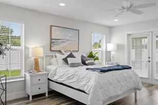 701 SE Dolphin Dr, Stuart, FL 34996 - Photo 21