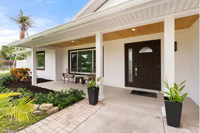 701 SE Dolphin Drive, Stuart, FL 34996 - Photo 3