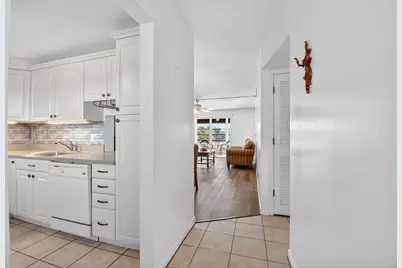 230 NE 26th Avenue #302, Boynton Beach, FL 33435 - Photo 5
