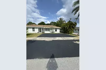 8 NE 9th Avenue, Deerfield Beach, FL 33441 - Photo 1