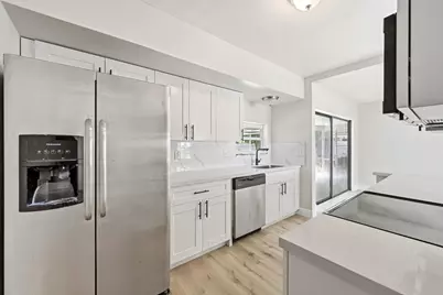 8 NE 9th Avenue, Deerfield Beach, FL 33441 - Photo 9