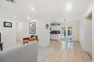 325 NW Dearman St, Port Saint Lucie, FL 34983 - Photo 3