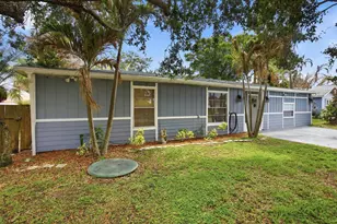 325 NW Dearman St, Port Saint Lucie, FL 34983 - Photo 3