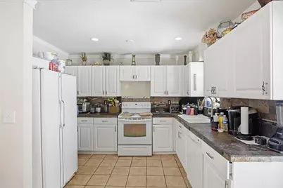 325 NW Dearman Street, Port Saint Lucie, FL 34983 - Photo 11