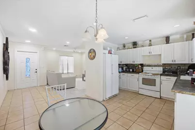 325 NW Dearman Street, Port Saint Lucie, FL 34983 - Photo 9