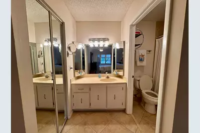 1252 W Club Dr Drive W #D, Delray Beach, FL 33445 - Photo 17