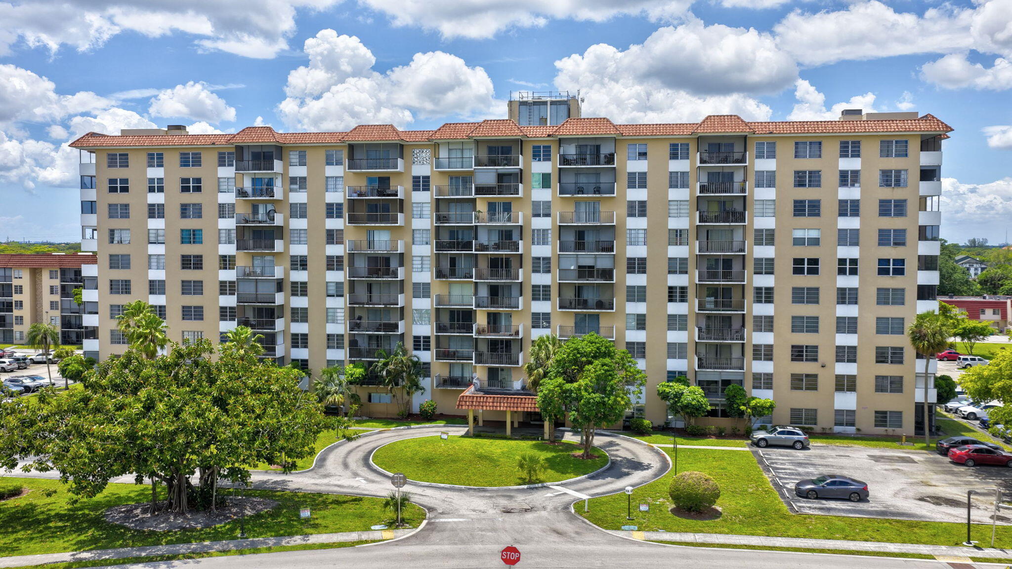 4174 Inverrary Dr #513 main architectural view